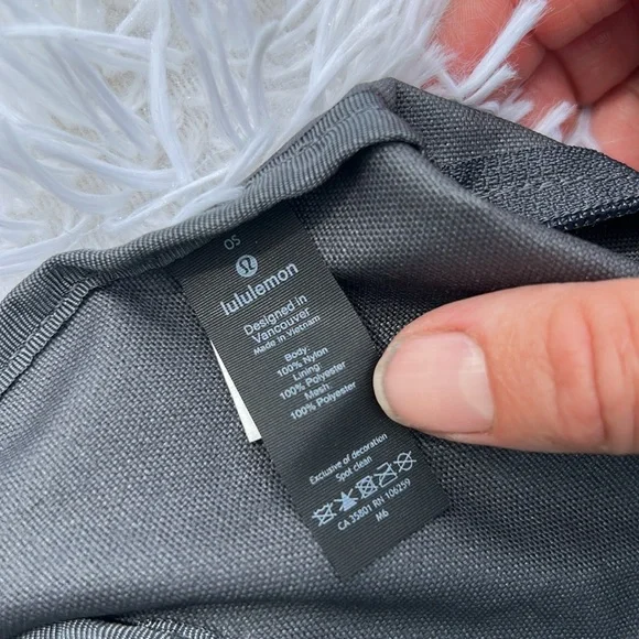 lululemon athletica Dark Gray Early Embark Kit
5L - Picture 13 of 14